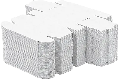 Flat mailing boxes before assembly